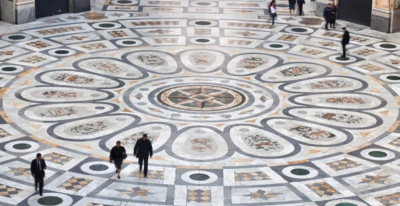 Naples Walking Food Tour: Street Food and Maradona Murales - Walking into the Spanish Quarters