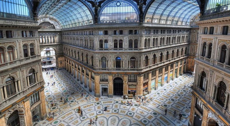 Naples Walking Food Tour: Street Food and Maradona Murales - Starting at Piazza Municipio and entering central Naples