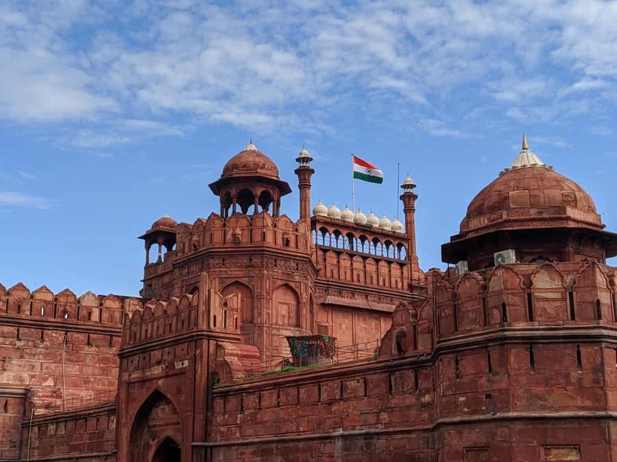 New Delhi Night Life Tour with Street Food - India Gate and Rajpath under lights