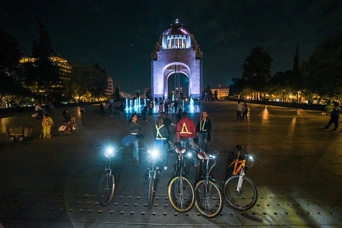 Night Street Food & Bike Tour / Small Groups /All Inclusive - Paseo de la Reforma, with more than postcard views