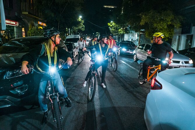 Night Street Food & Bike Tour / Small Groups /All Inclusive - The final drink in Condesa