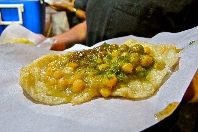 Night Street Food Tasting Tour in Trinidad - Queen’s Park Savannah: pholourie and doubles