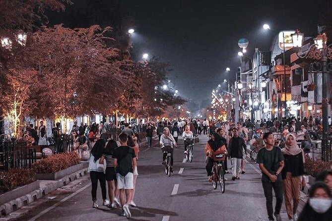 Night Walking Tour-Malioboro street food with guide at Yogyakarta - Key things to know before booking