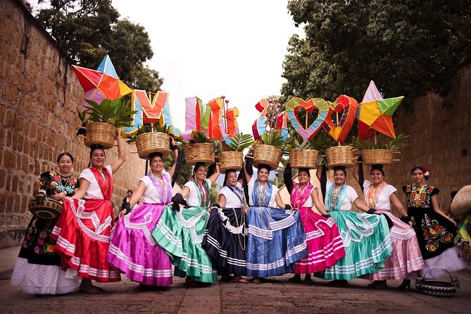Oaxaca Street Food Essentials - Sun, altitude, and food restrictions