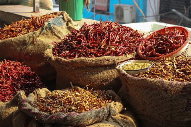 Old Delhi Street Food and Spice Market Tour - Tuk-tuk rides through Old Delhi