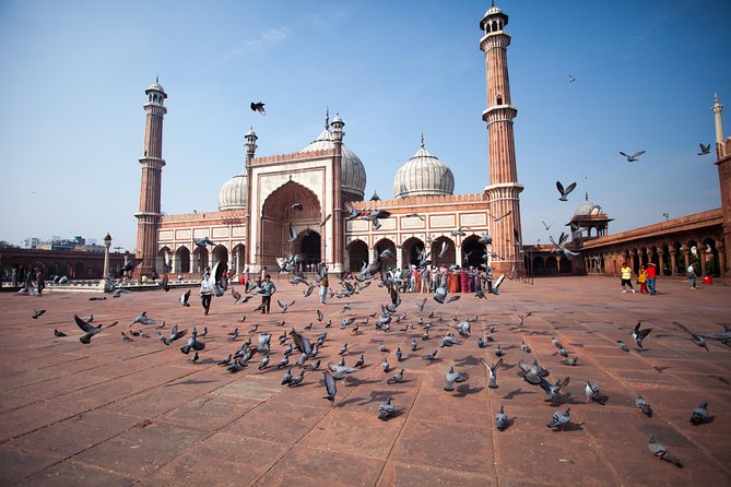 Old Delhi Street Food Tour – Explore Spices in Chandni Chowk - Chawri Bazaar starts the day with noise and snacks
