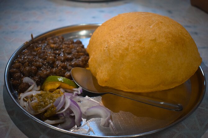 Old Delhi Street Food Tour - Khari Baoli and the smell of the spice market