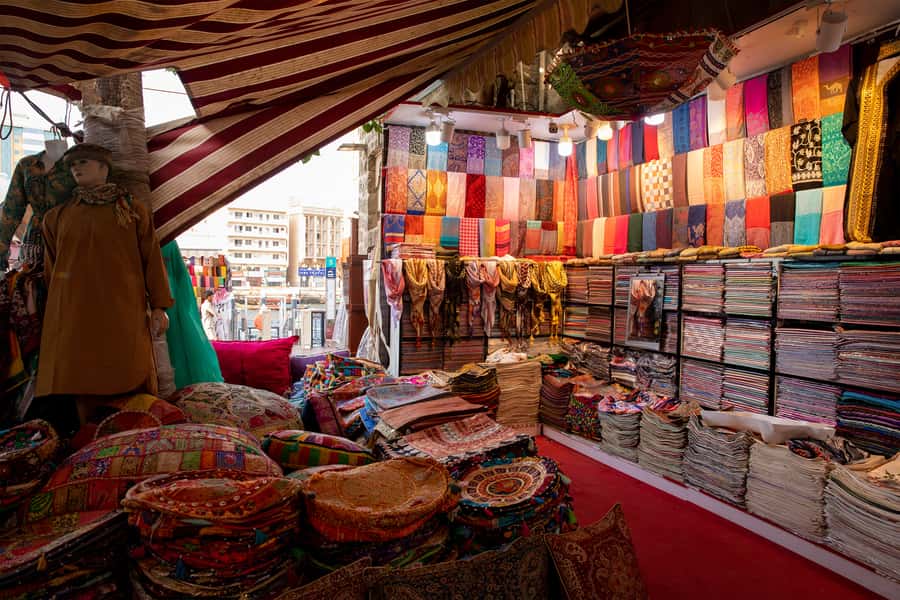 Old Dubai Historic Guided Tour: Creek, Street Food & Souks - Spice Souk: Smell Before You Shop