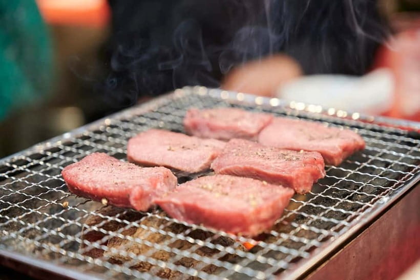 Osaka: Kuromon Market 1.5-Hour Seafood & Street Food Tour - Who will get the most from this experience?