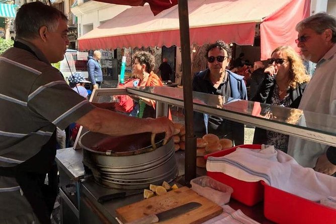 Palermo Food Tour: Discover the typical Street Food with a Chef - Vucciria and the second hour of the walk