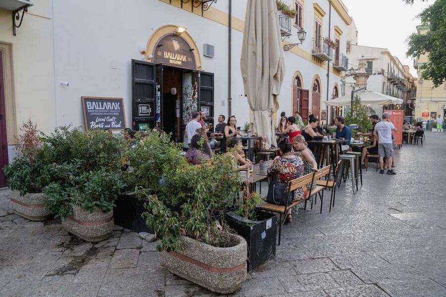 Palermo: Mafia history and present, Street Food Walking Tour - Why pizzo-free venues matter