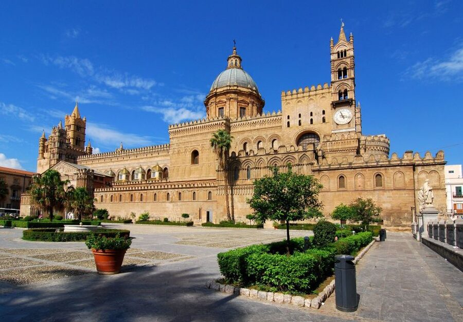 Palermo, Monreale and Mondello Private Tour with Street Food - Palermo’s grand center in a private vehicle