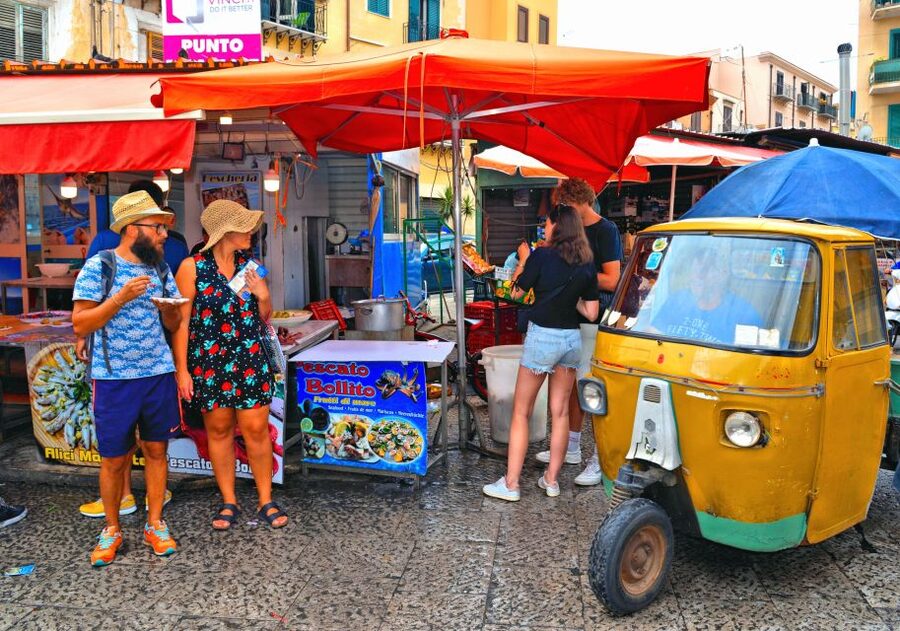 Palermo Sicilian Street Food Tour: Small Group with a Local - Cannoli and Palermo’s pastry tradition