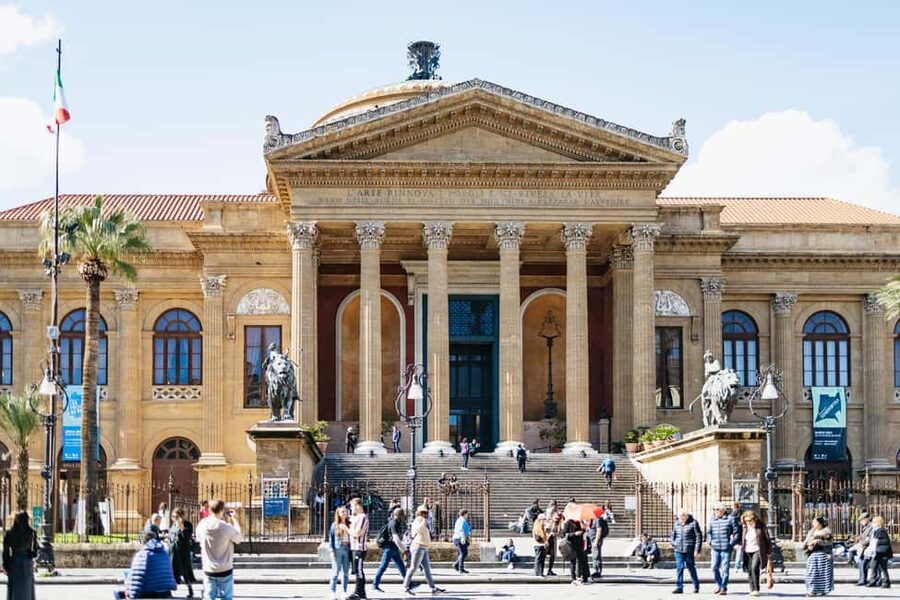 Palermo: Street Food and History Walking Tour - The Cathedral and its dress rules