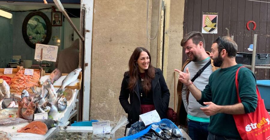 Palermo: Street Food and Local Market Tasting Tour - The arancina stop and Palermo’s fried-food tradition