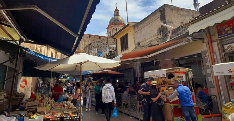 Palermo: Street Food Tour in Ballarò and Vucciria Markets - Ballarò Market: Food, Noise, and Everyday Palermo