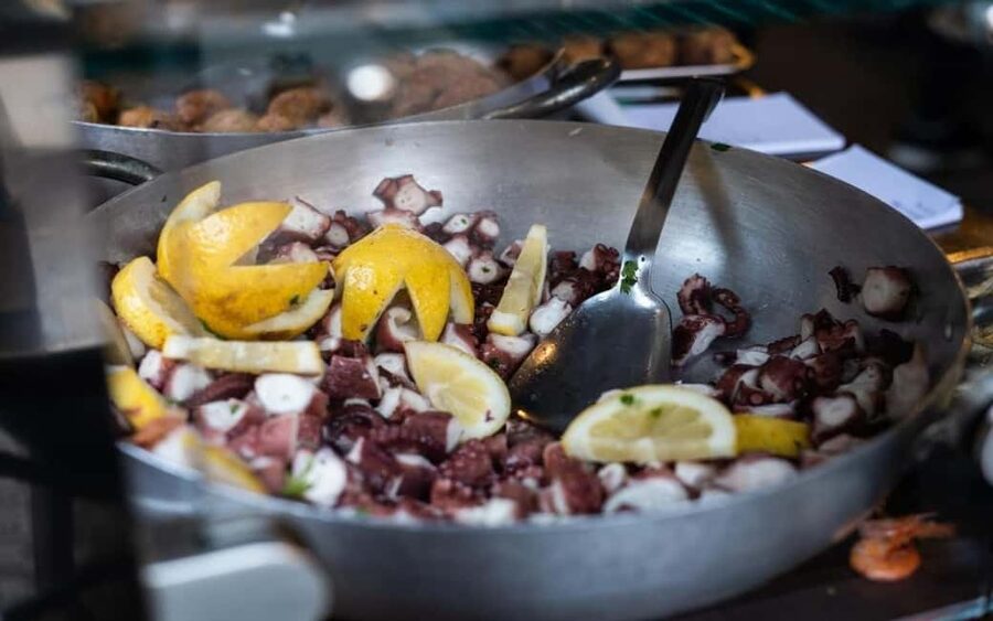 Palermo: street food walking tour - Reading Capo Market one stall at a time