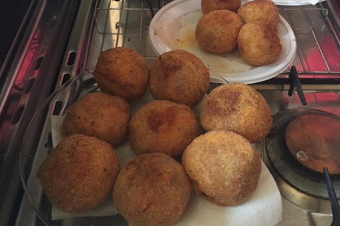 Palermo Walking Tour and Street Food - A second food stop at Dainotti’s da Arianna