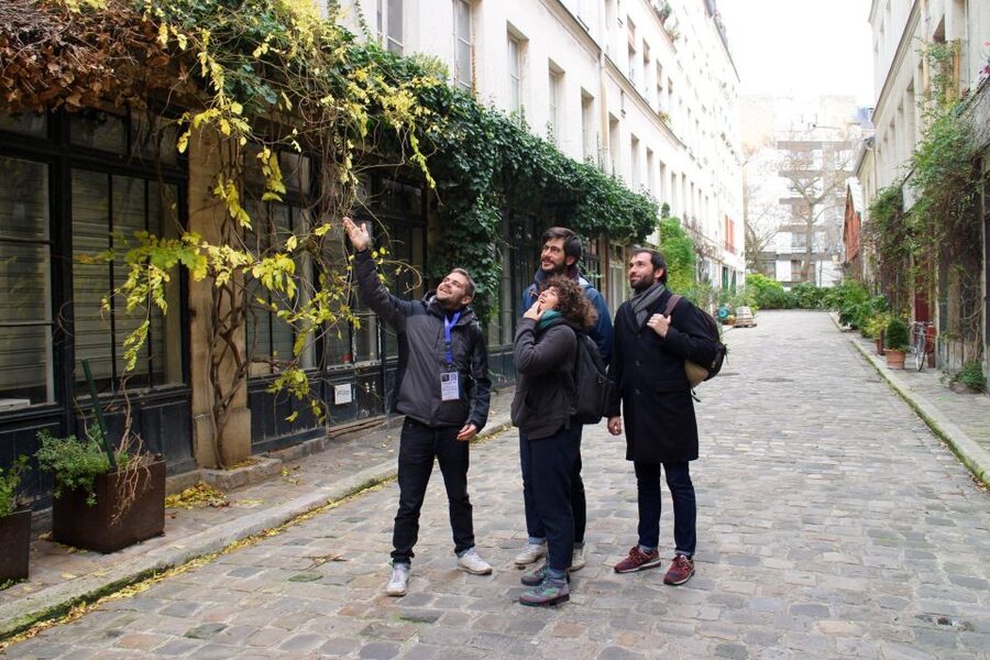 Paris: Food Market Tour in Bastille - Who should book this Bastille food walk?