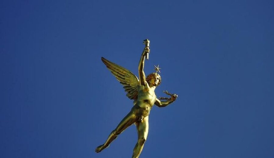 Paris: Food Market Tour in Bastille - Starting at Bastille, where Paris history meets daily life