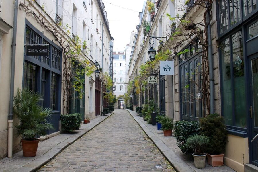 Paris: Food Market Tour in Bastille - The outdoor market’s unusual mix