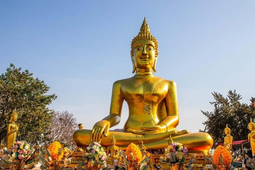 Pattaya: Big Buddha Temple and Night Market Tour - Pattaya Marine Night Market: Food, Music, and Shopping