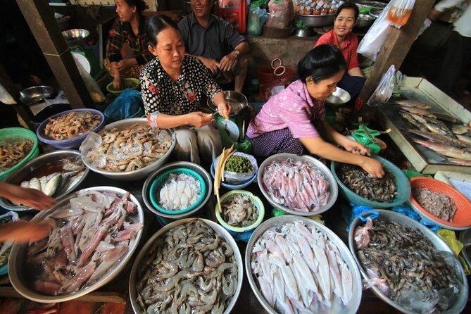 Phnom Penh Street Food Tour - Family-run stalls and the search for great ribs