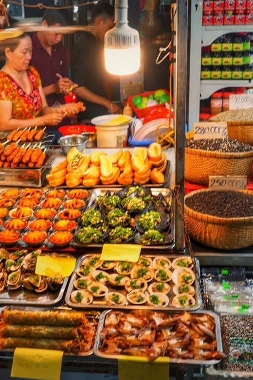 Phu Quoc: Street Food Tour - Banh mi brings a familiar Vietnamese classic