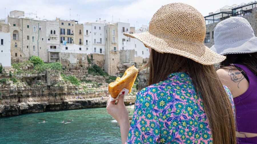 Polignano a Mare: Street Food Tour with Tastings and Wine - Guide style: warm, personal, and important to the experience
