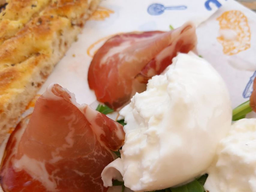 Polignano a Mare: Street Food Tour with Tastings and Wine - When to schedule this experience