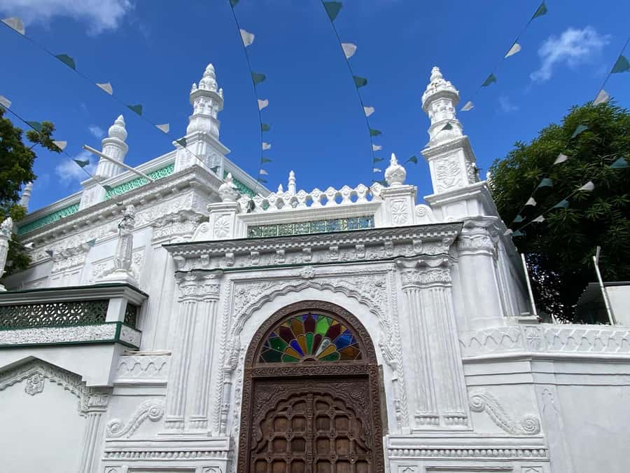 Port Louis: Private Guided Tour and Street Food Tasting - Citadelle Fort: military history above the city