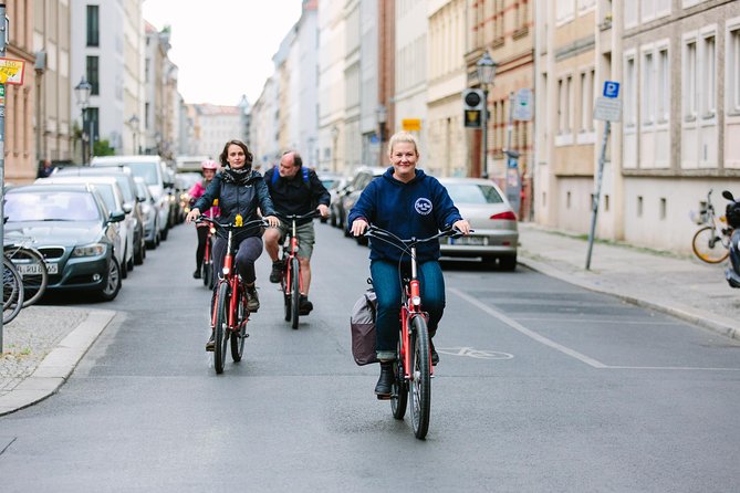Private Berlin Street Food Tour by Bike - Donuts to finish the route