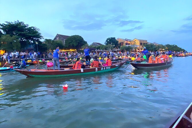 Private Boat Ride, Night Market, and Walking Tour in Hoi An - What the $119 price includes