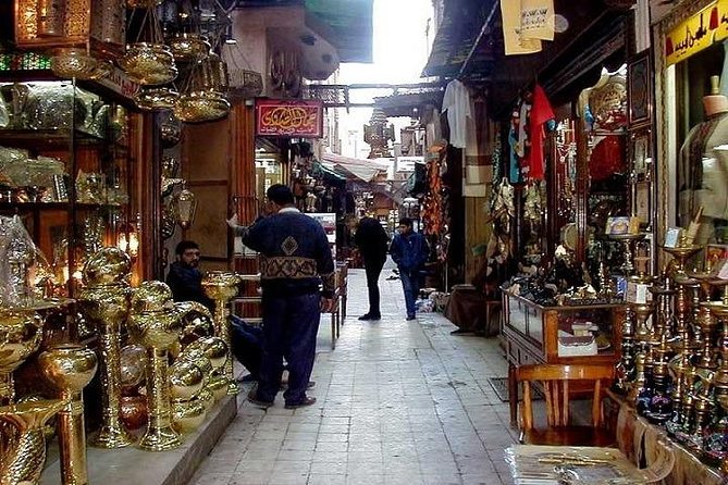 Private Cairo Street Food Tour - What the private vehicle adds