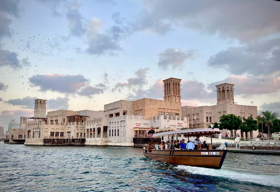 Private Dubai Old Town Tour,street food,Boat & Museums - Al Fahidi Fort in a short historical stop