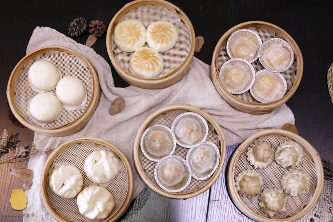 Private Guangzhou Food Tour Michelin Restaurant&Local Food Market - Shangxiajiu and Beijing Road