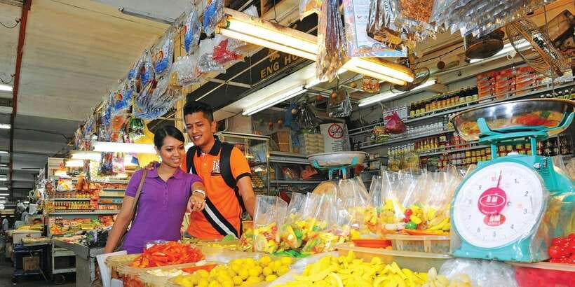 Private Half Day Penang Tasty Local Street Food Tour - Sweets, fruit, and drinks to finish
