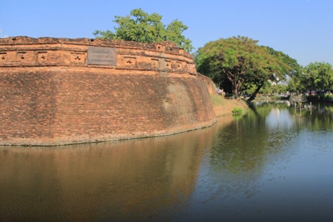 Private Half-Day Tour The Old Chiang Mai City With Street Foods - Changphuak, Haulin, and Kuhaung add the city’s edges