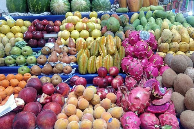 Private Half-Day Traditional Markets Street Food Tour in Mexico City - Mercado de Jamaica: two hours among flowers and food