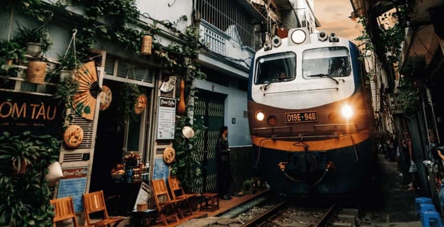 Private: Hanoi Street Food Exploration and Train Street Trip - Who will enjoy this walk most