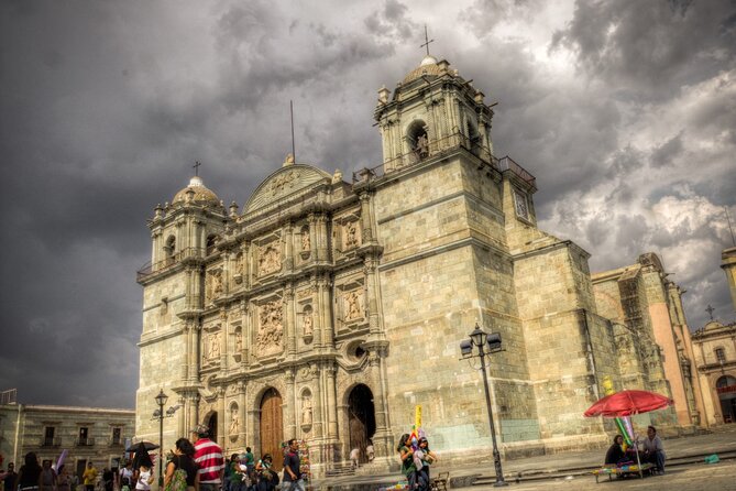 Private Historic City Tour + Street Food of Oaxaca - Best Rated - What the private format gives you