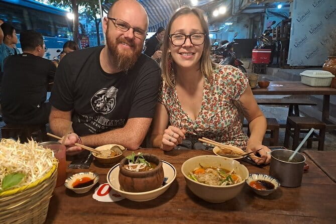 Private Jeep Street Food Tour and Night Roof Top Bar - Crispy pancakes and cooking skills at Bánh Xèo Ngọc Sơn