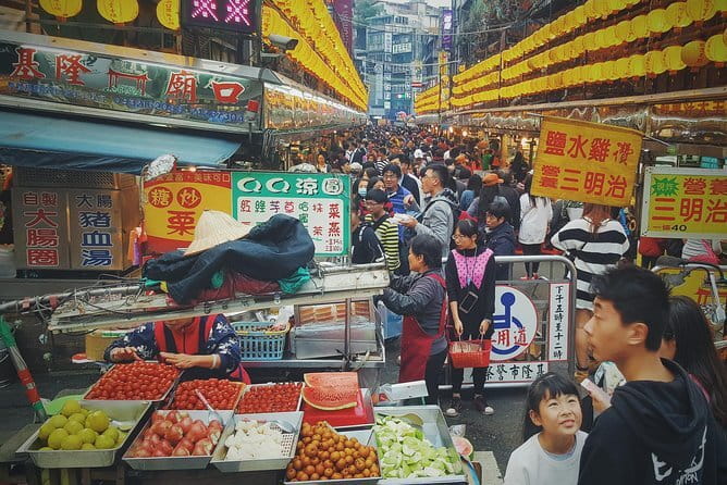 Private Keelung Food Tour with Local Markets & Tastings - Why This Keelung Food Walk Feels Different