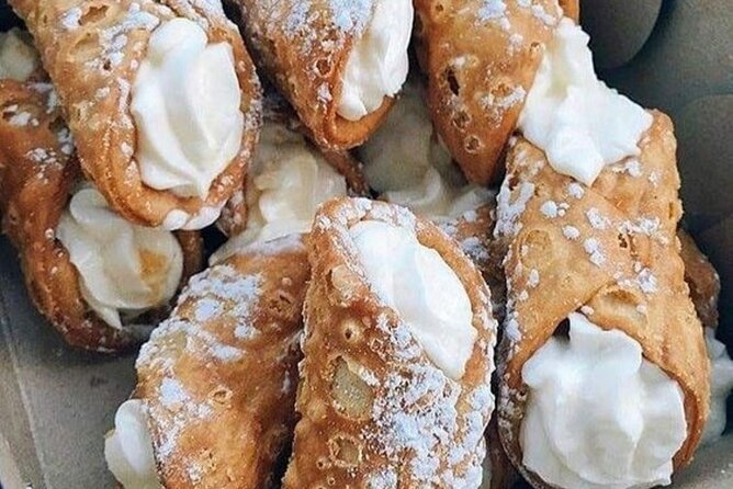 Private Montreal Street Food Walking Tour With A Local Guide - Why this food walk works