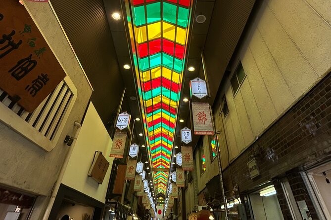Private Nishiki Market Food & Sake Tour by Young Local Guides - Tasting seafood, yuba, and rolled omelet