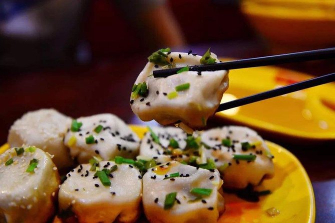 Private Shanghai Evening Street Food Walking and Cruise Tour - What the food route is, and what it is not
