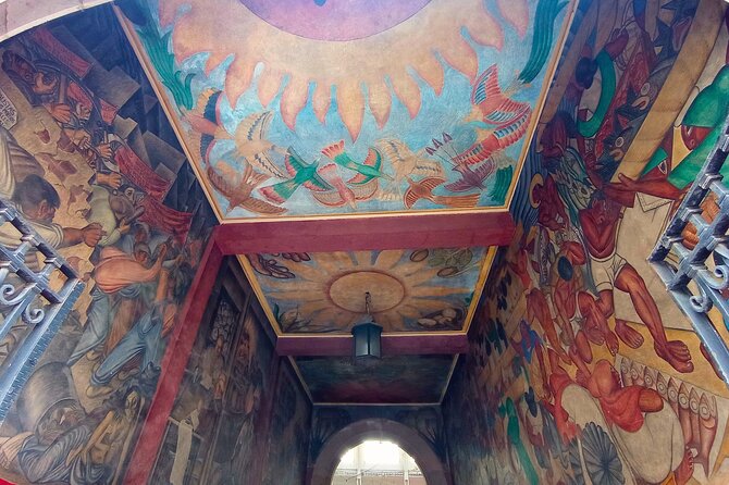 Private Street Food & Mural Art Tour in Mexico City - What a private format changes