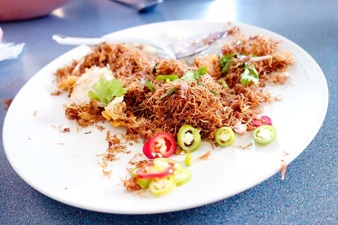 Private - STREET FOOD TOUR THONBURI incl. dinner - Starting at Wutthakat at 4 p.m.