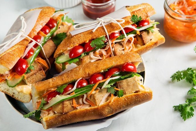 Private Street Food Tour - Walking Hanoi Old Quarter - Why a food walk is the right way to meet Hanoi