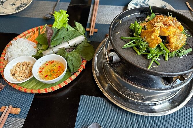 Private Street Food Tour with a Local Food Guide - Ending with che instead of another savory plate